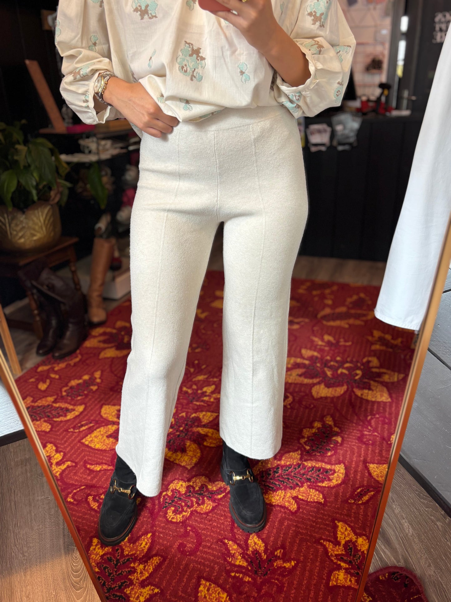 284-139 Creme broek maat S/M