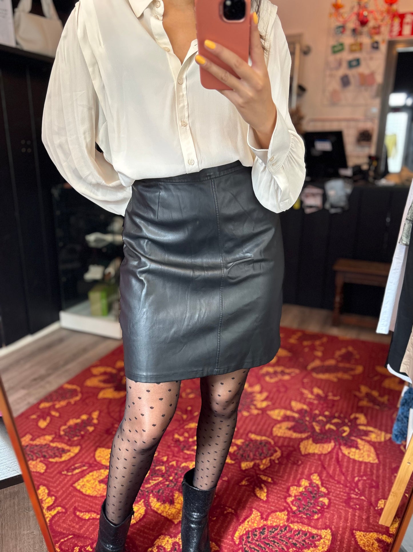 179-18 Noisy May rok maat XL