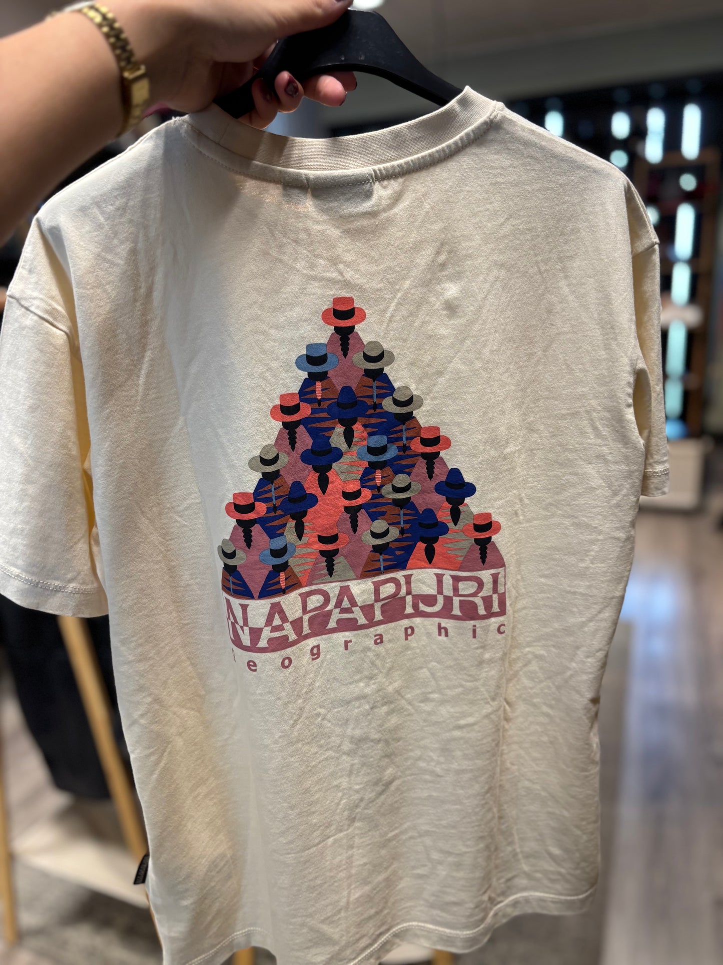 407-32 Napapijri t-shirt maat S