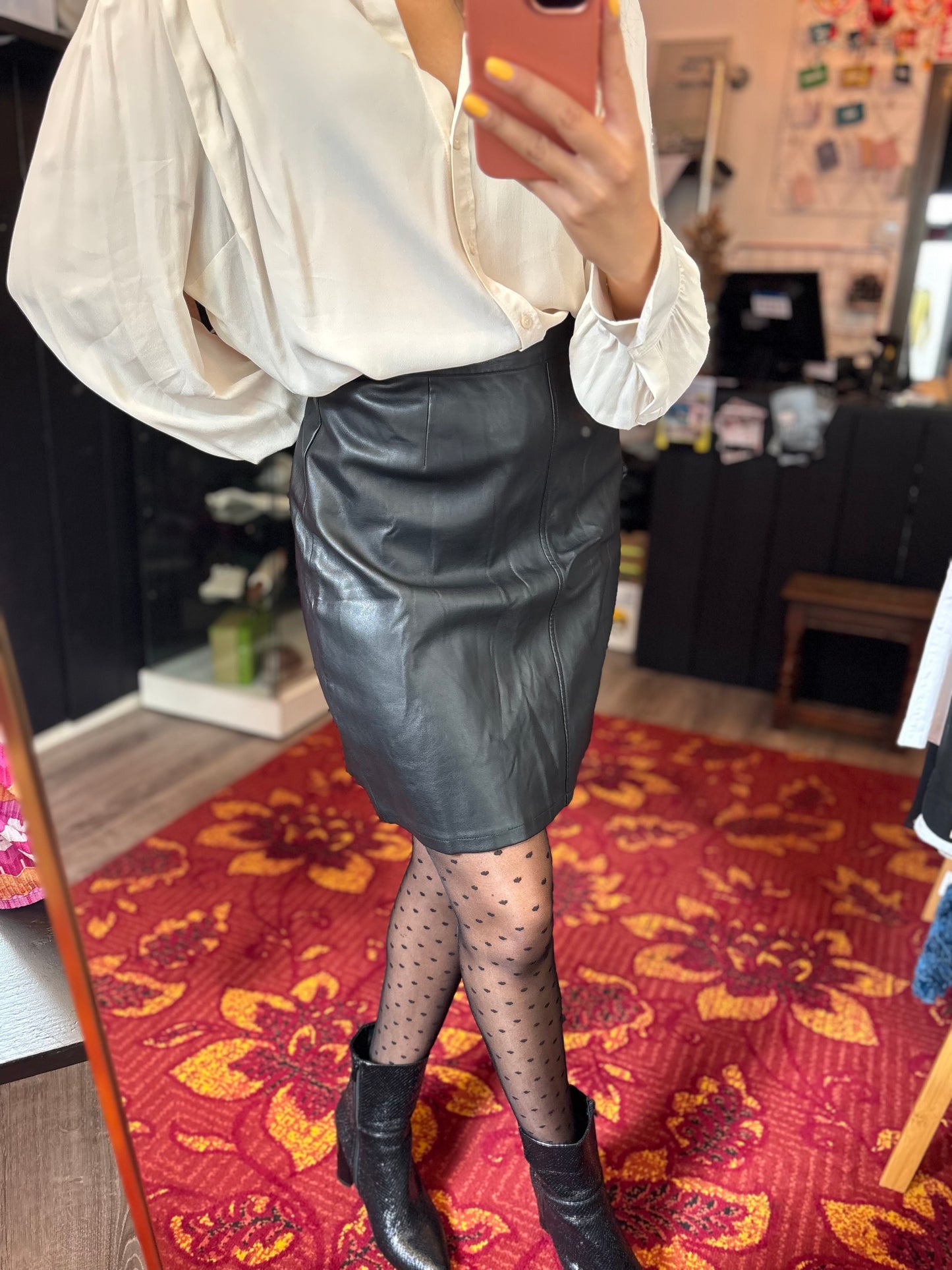 179-18 Noisy May rok maat XL