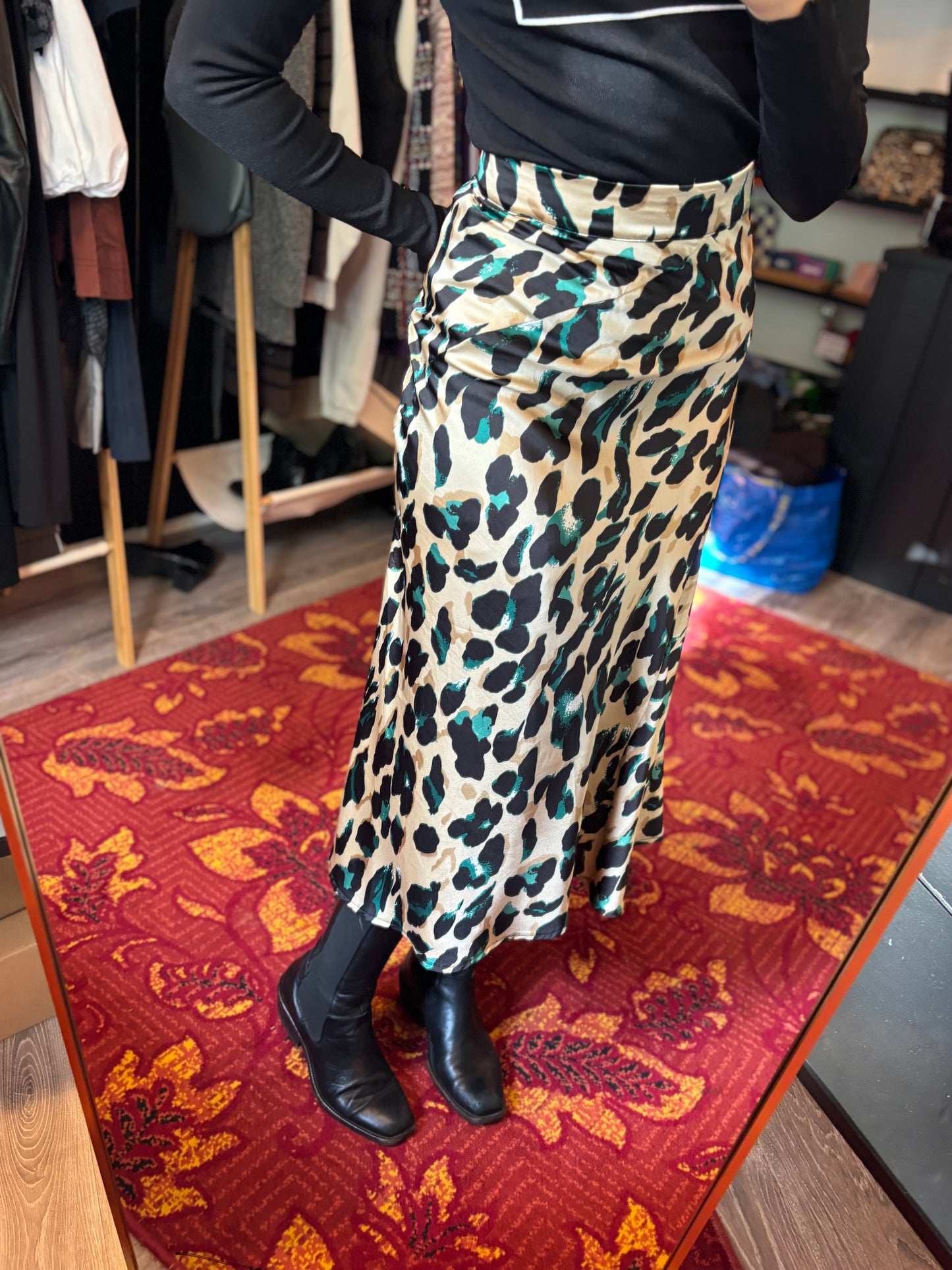 480-2 Ambika rok maat L