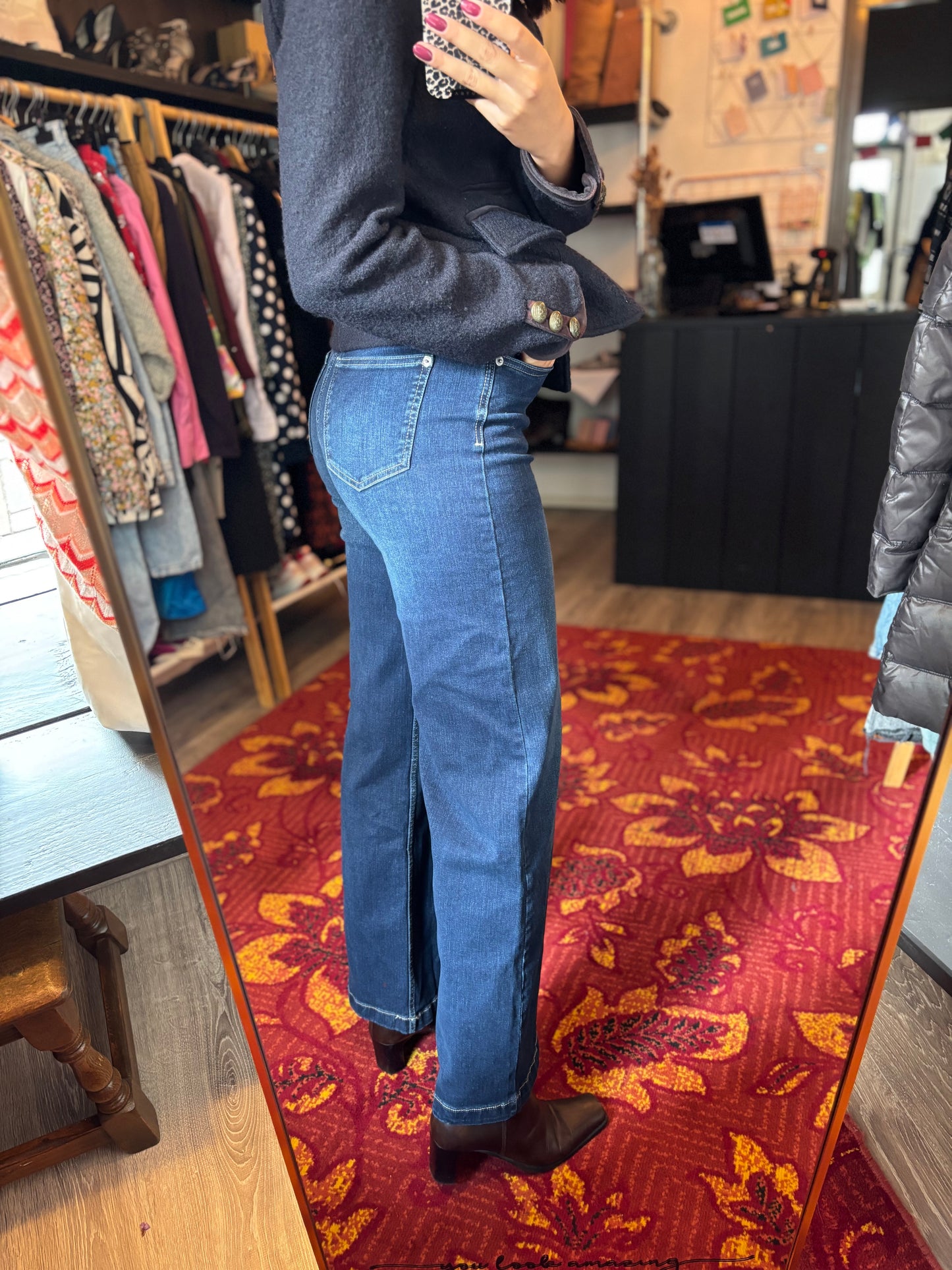 400-136 Lara wide fit jeans maat 38