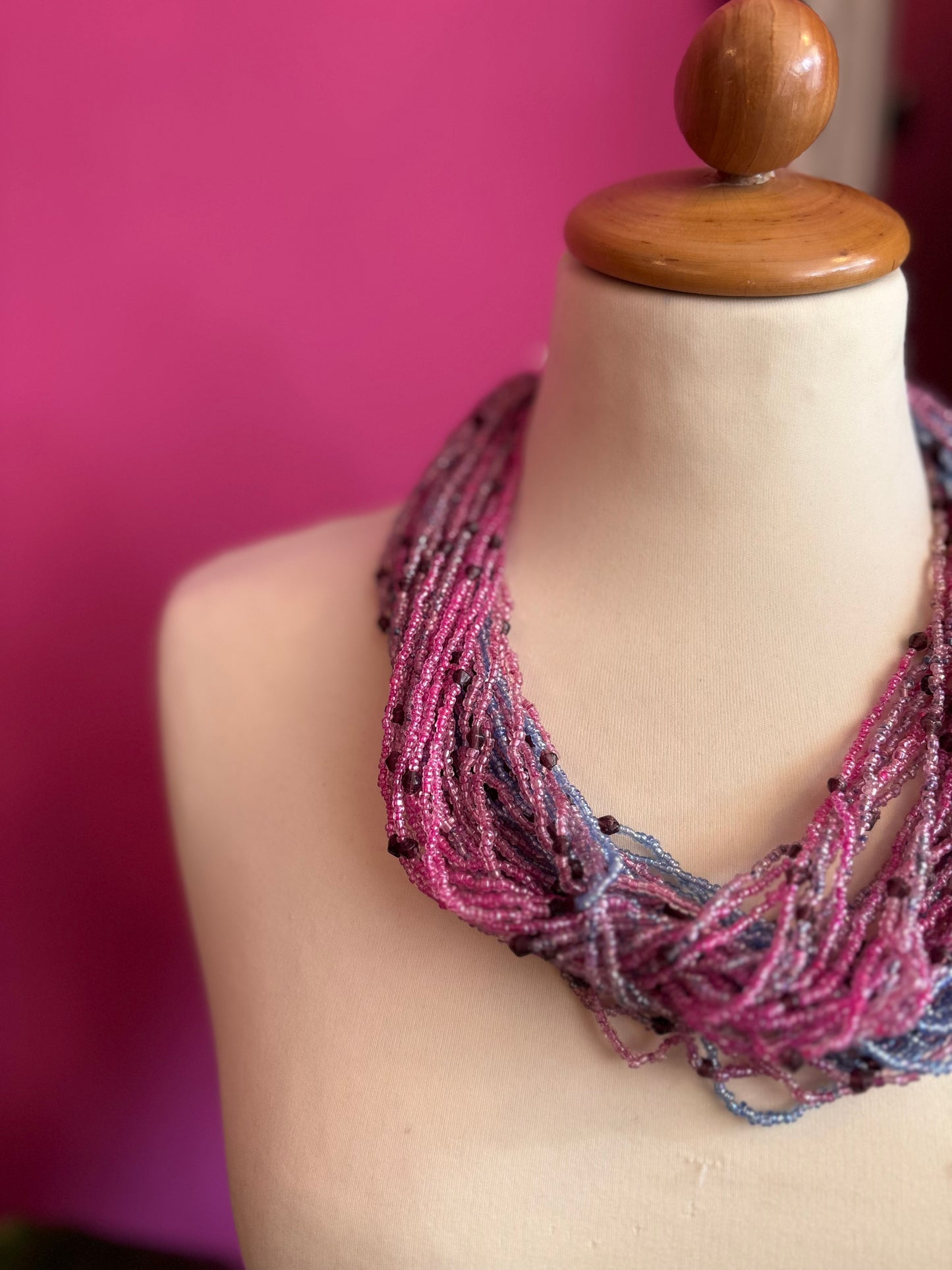 410-6 Ketting roze blauw