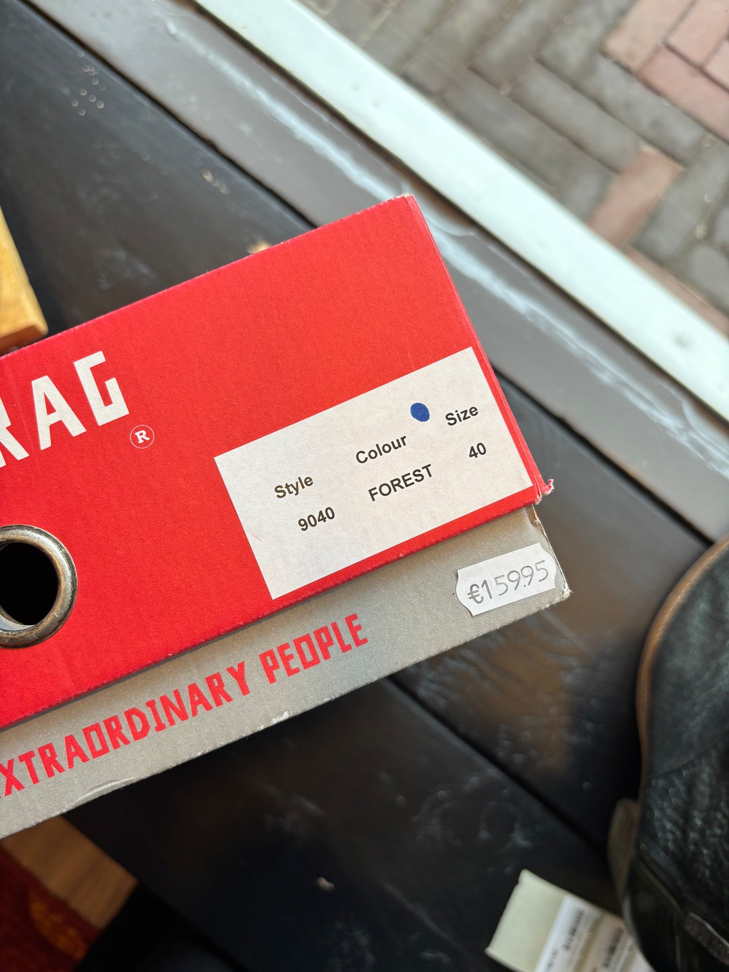 176-138 Red Rag forest maat 40