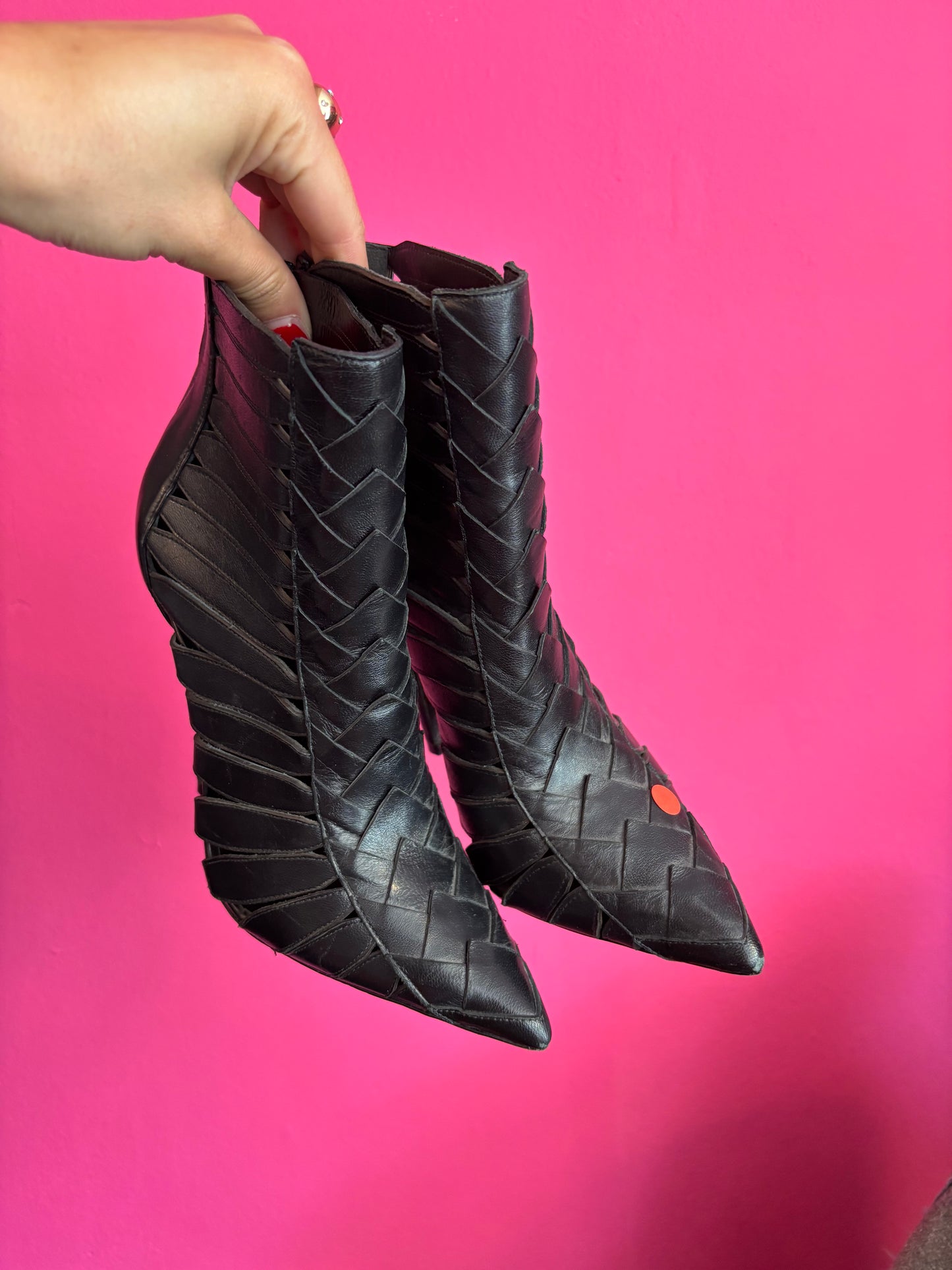 415-10 St Studio heels size 36