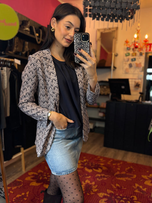 436-6 H&M blazer maat 38