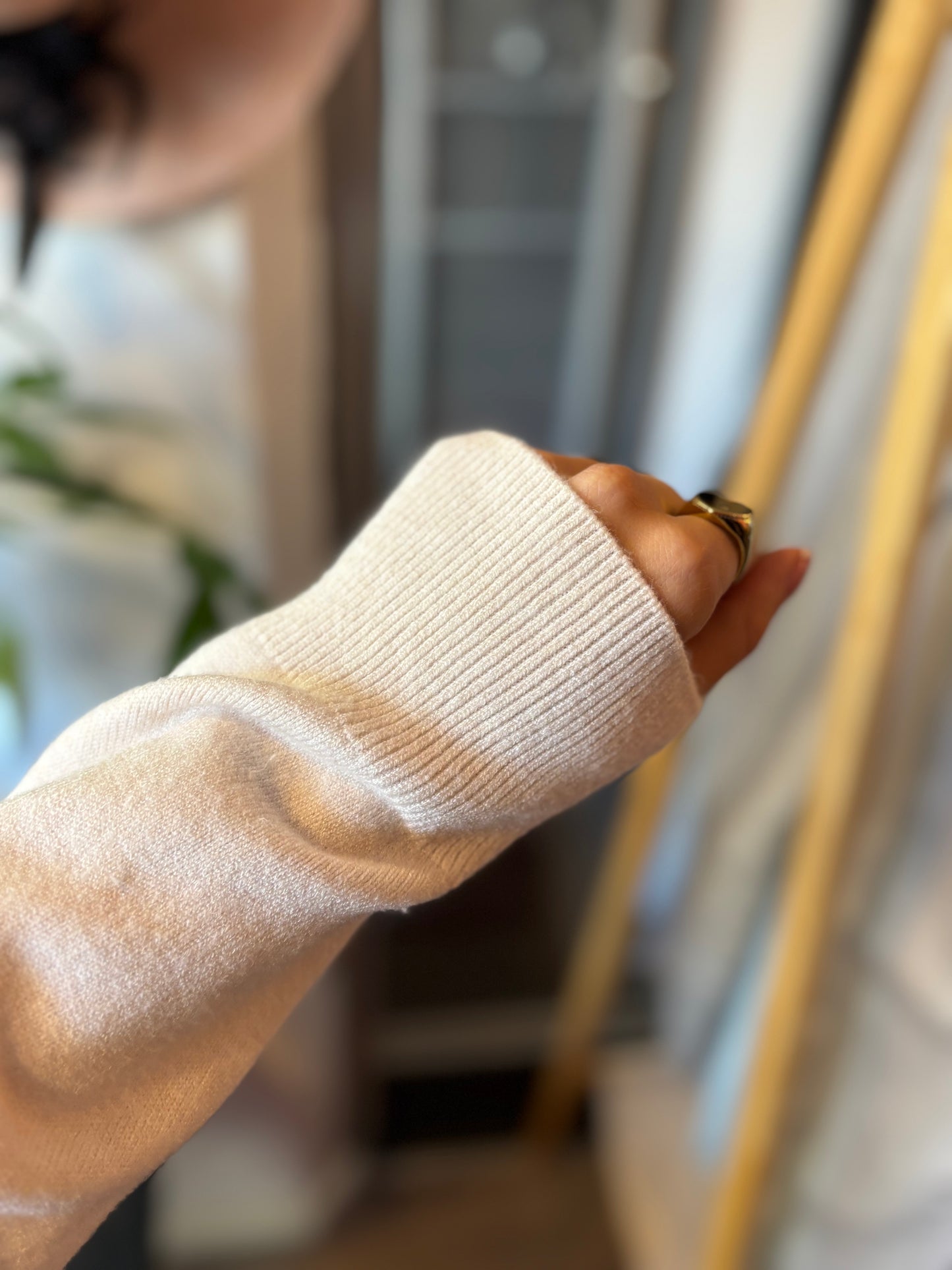 452-102 Comma trui maat 44