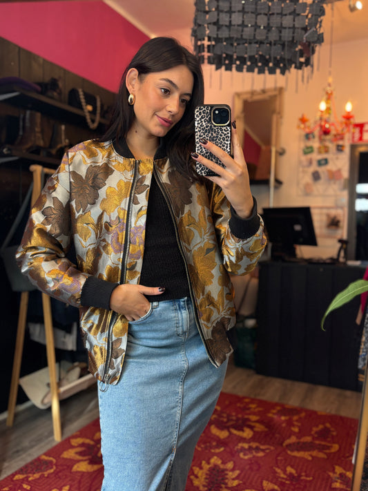 331-10 Asos jacket maat 38