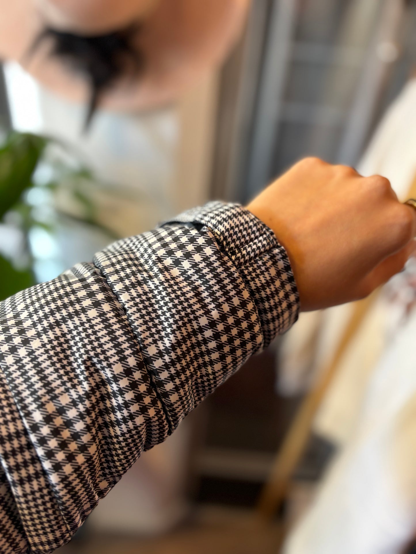 323-44 SuperDry jas maat 42