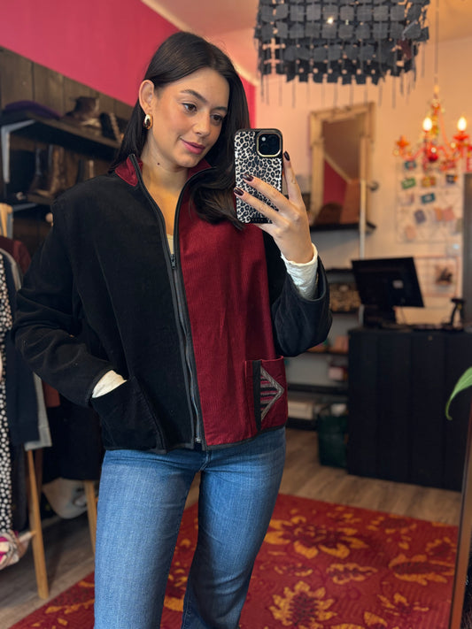 467-4 Uniek rib jasje zwart/rood maat M