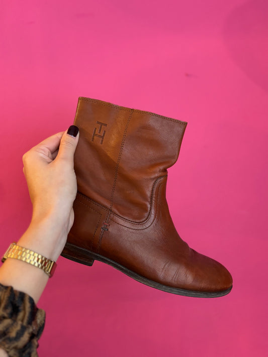 478-32 Tommy Hilfiger laarzen maat 38