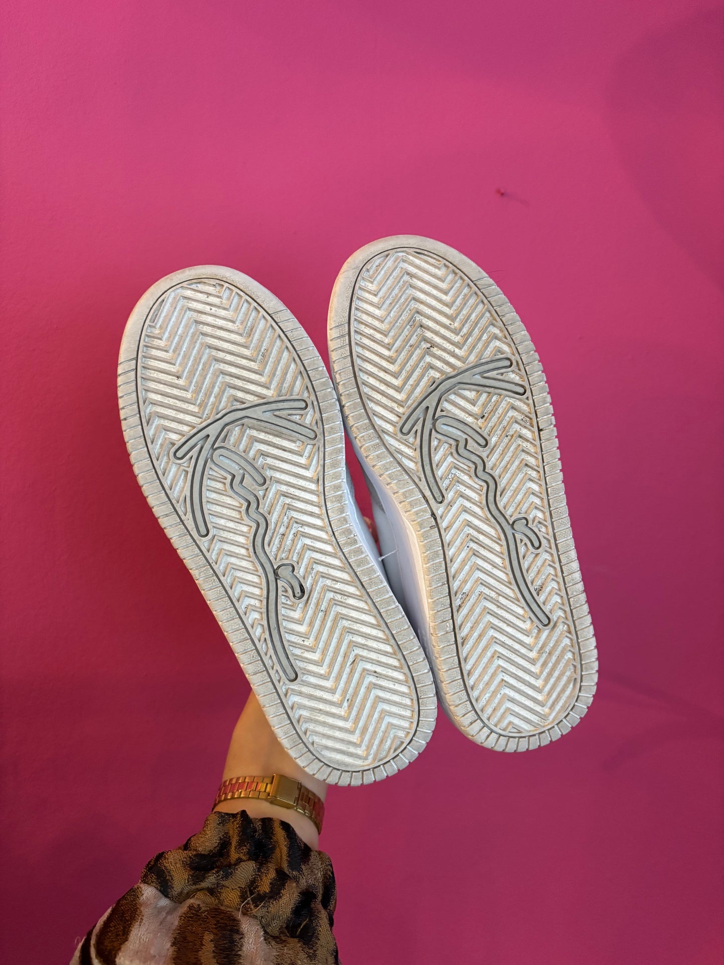 472-18 Karl Kani sneakers maat 36.5