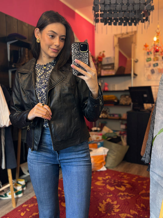 69-31 Zusss zwart jasje maat L