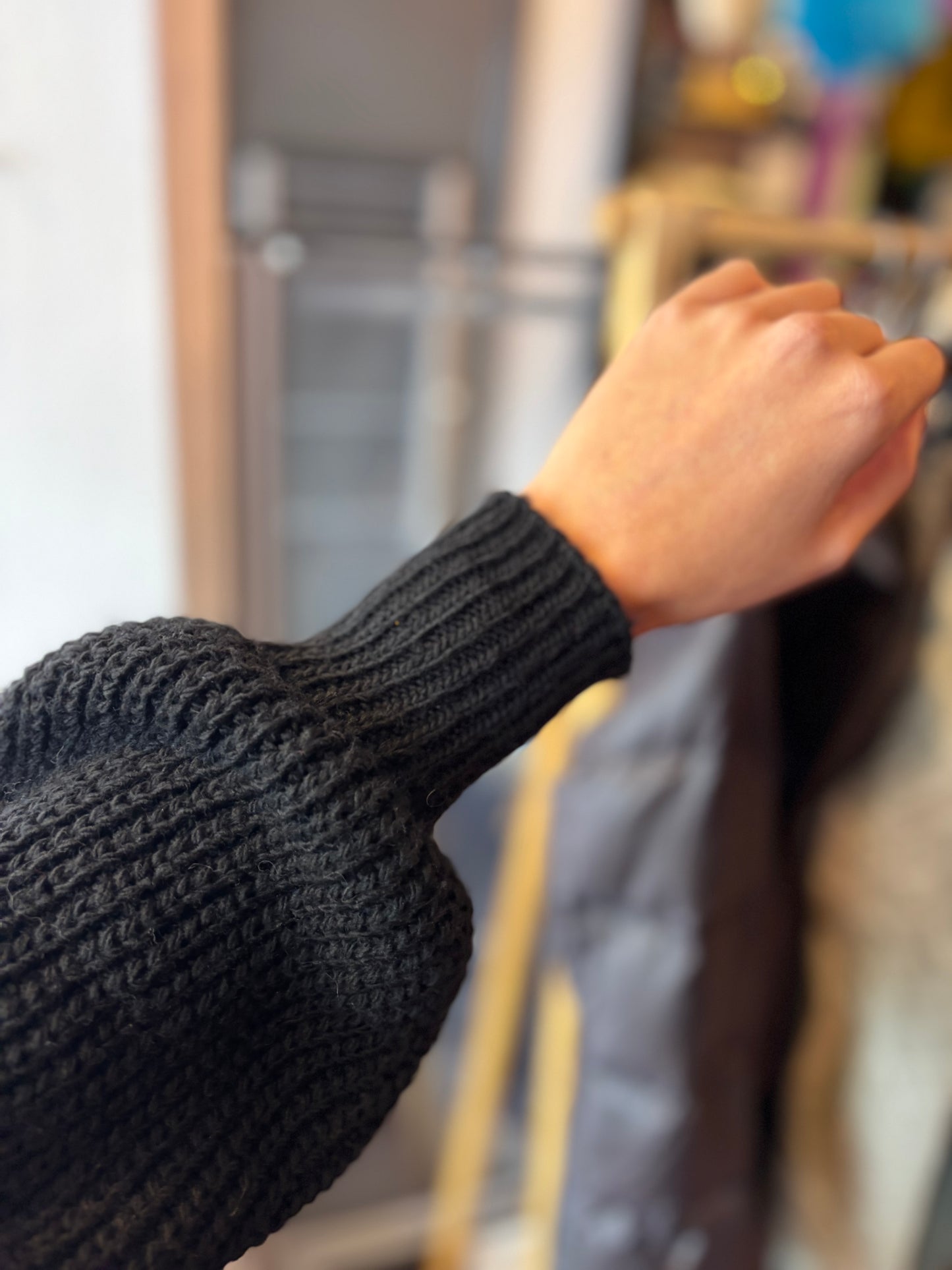 407-22 Zwart wikkel vest maat S