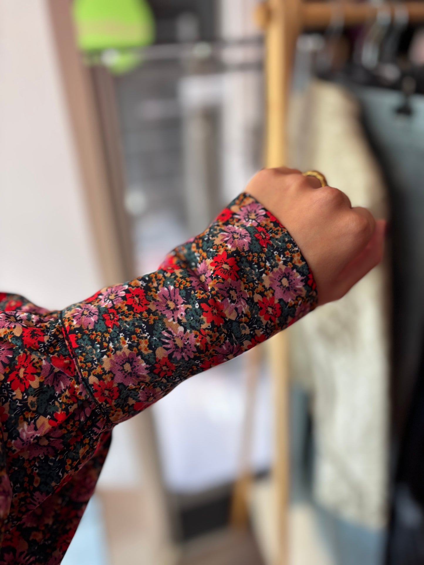 472-6 Loavies blouse maat L