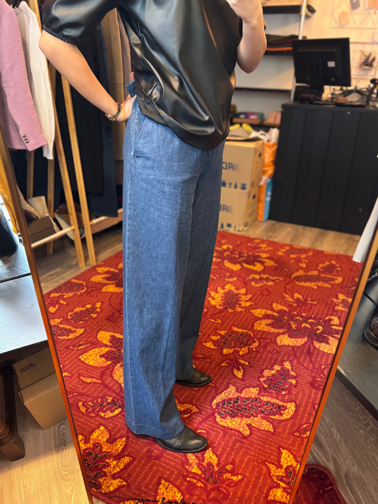 452-99 Closed jeans wide leg maat 32